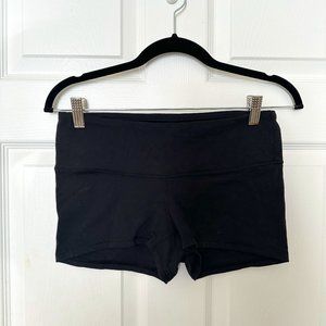 Lululemon - Wunder Train Contour Short - 4" - Size 6